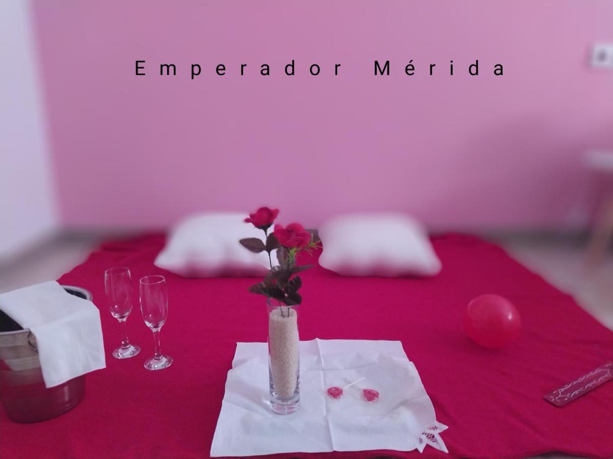 Emperador Augusto Hotel Мерида Екстериор снимка