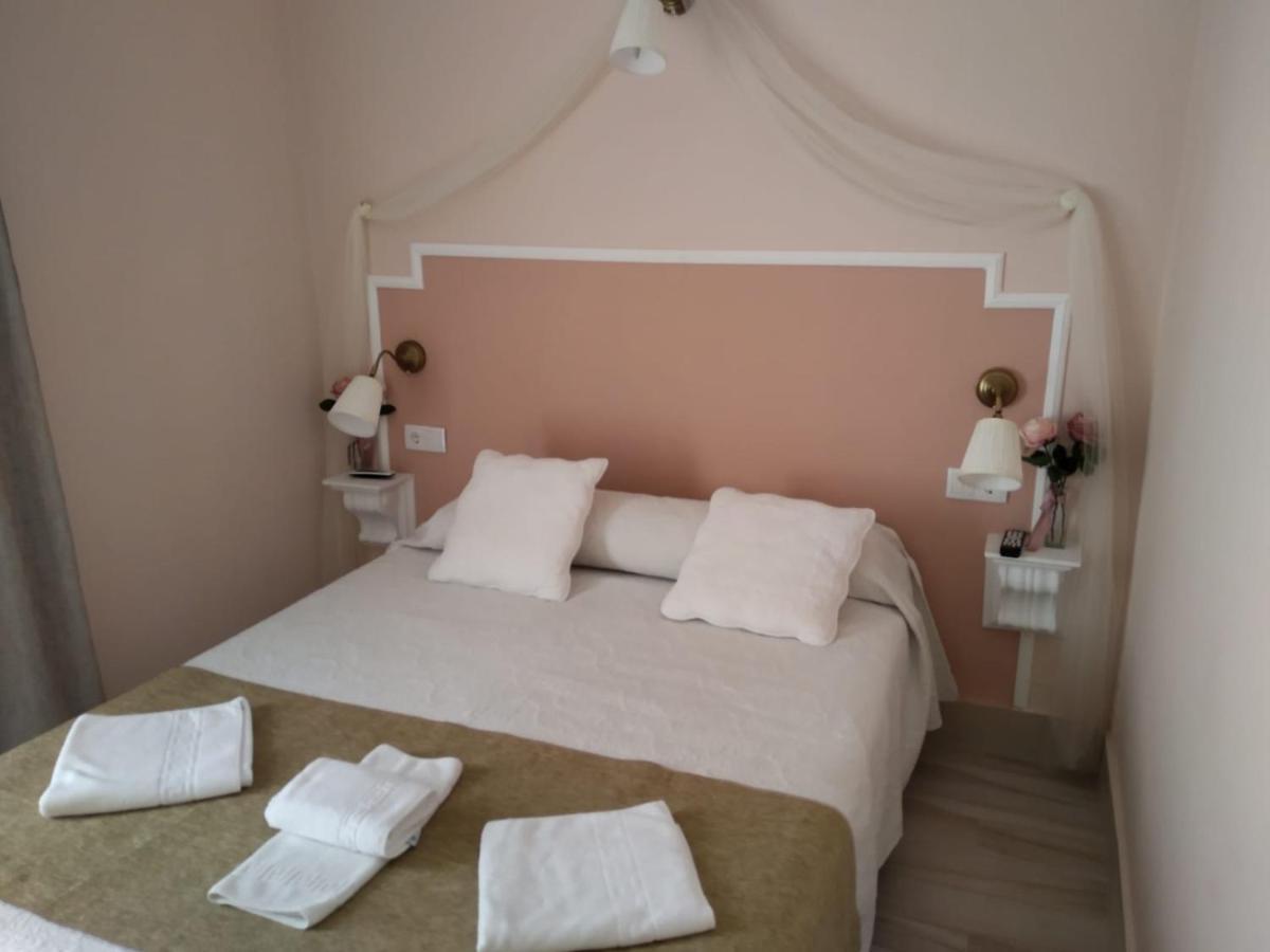 Emperador Augusto Hotel Мерида Екстериор снимка