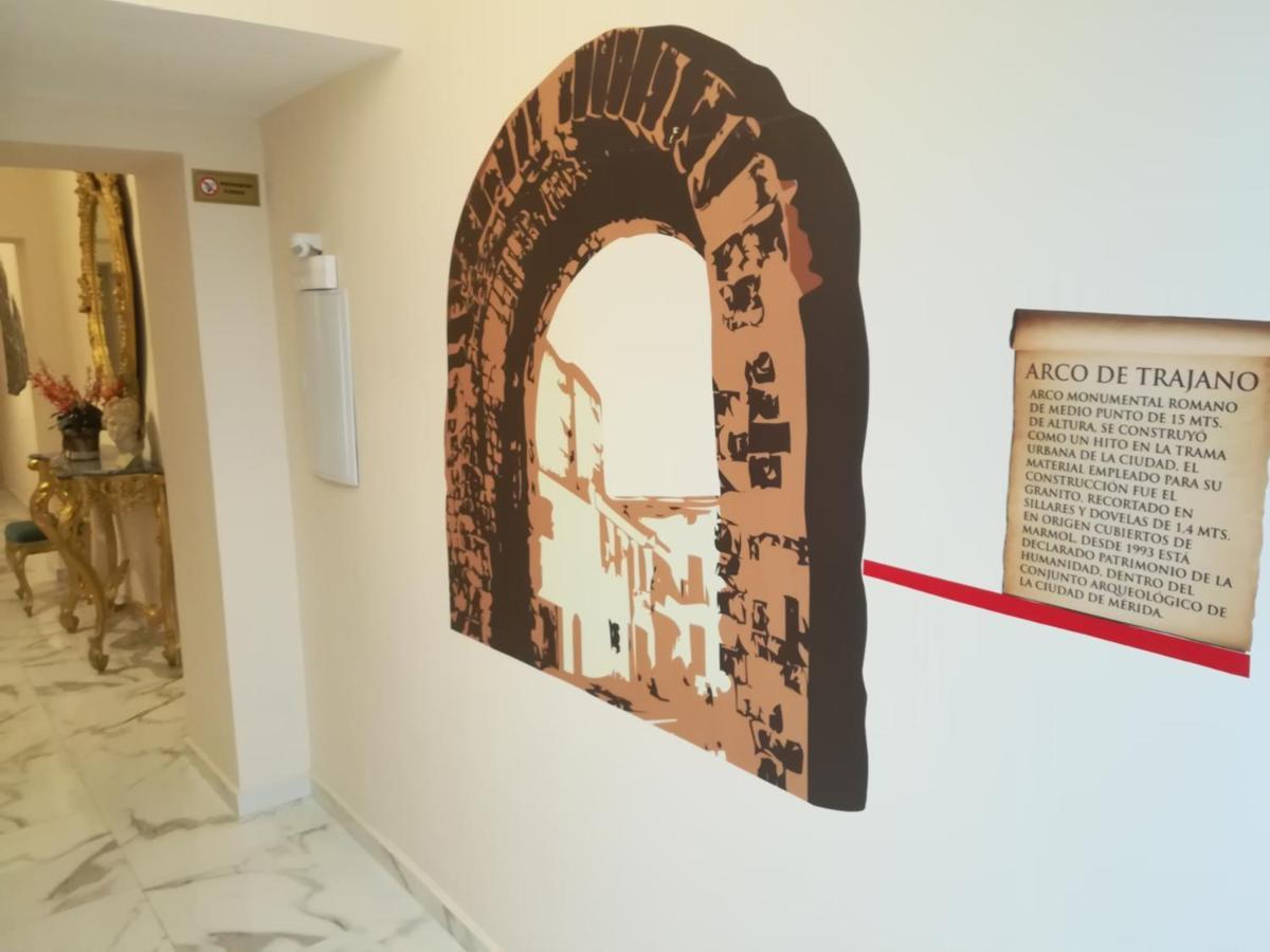 Emperador Augusto Hotel Мерида Екстериор снимка