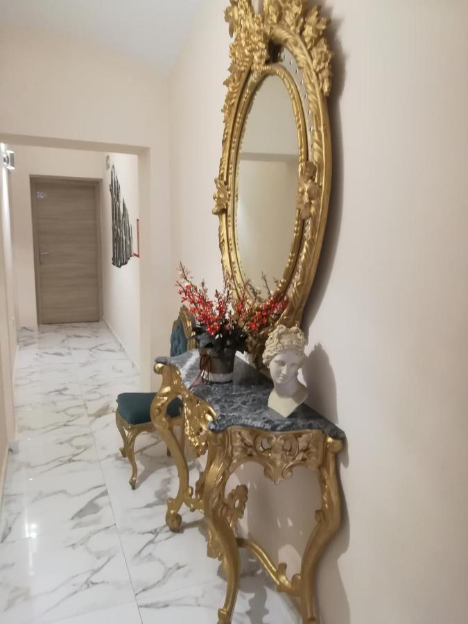 Emperador Augusto Hotel Мерида Екстериор снимка