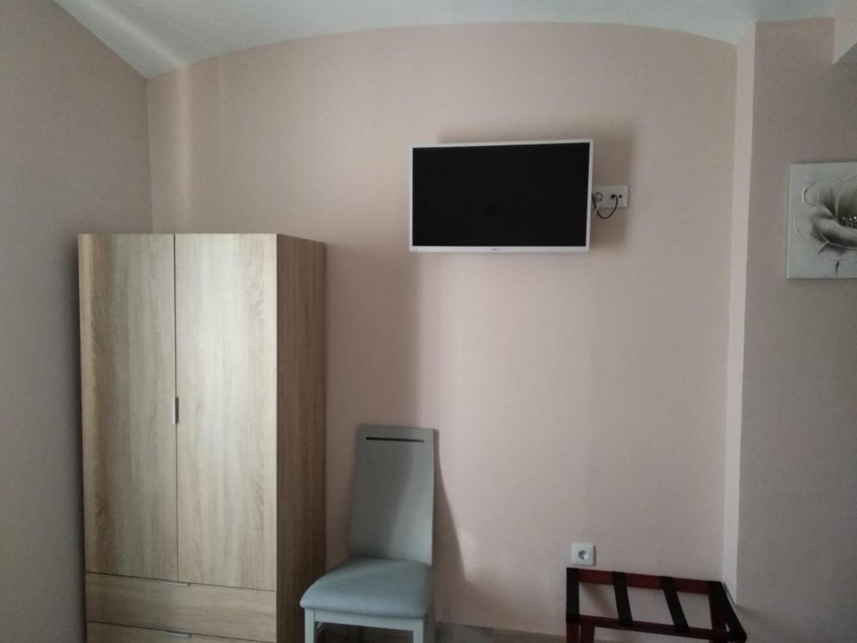 Emperador Augusto Hotel Мерида Екстериор снимка